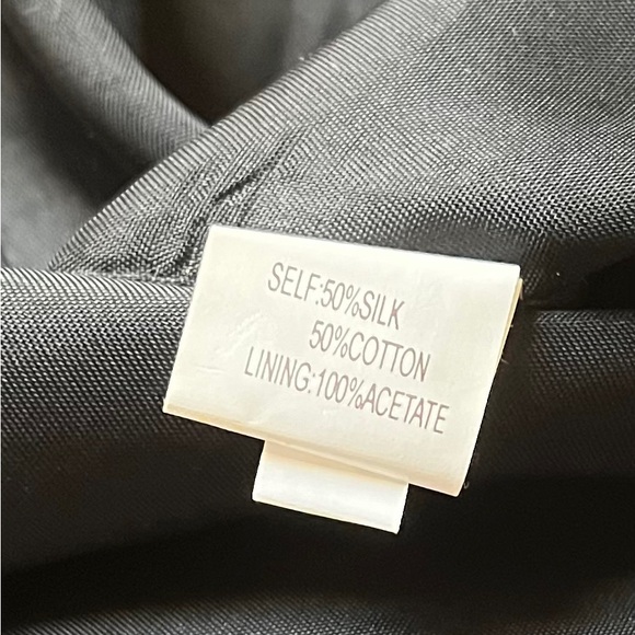 Gorgeous  elegant black floral sheath, size 8 by Kay Unger NY--Classy! - Picture 8 of 12